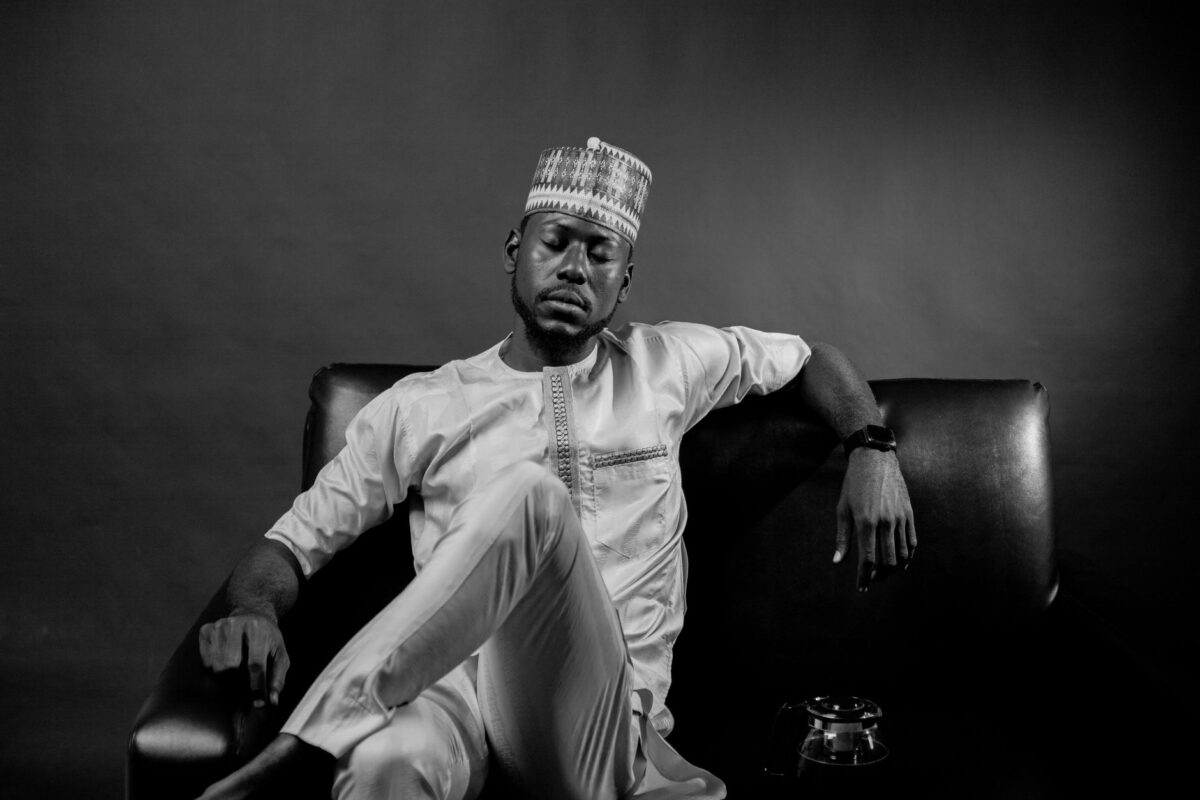 faris moumbagna om peut chercher